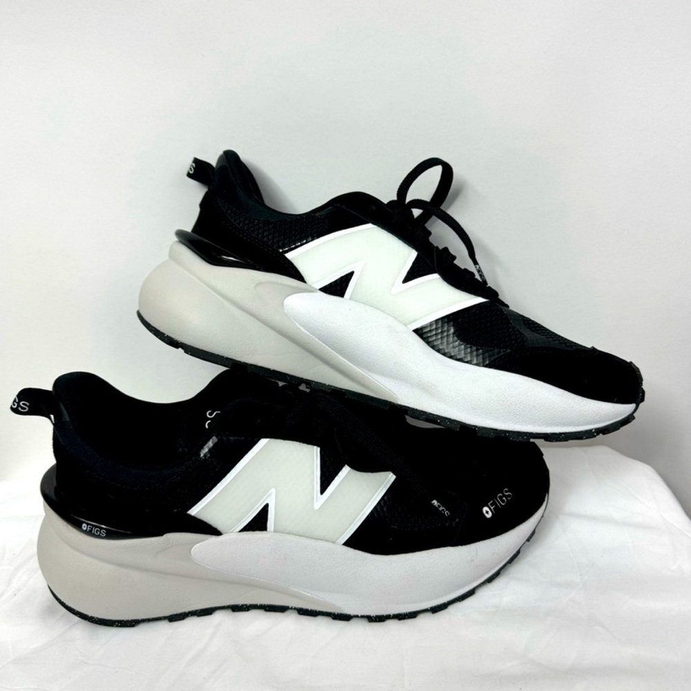 NEW, New Balance, Unisex FIGS Sneakers- Men Size 8.5/ Women Size 10